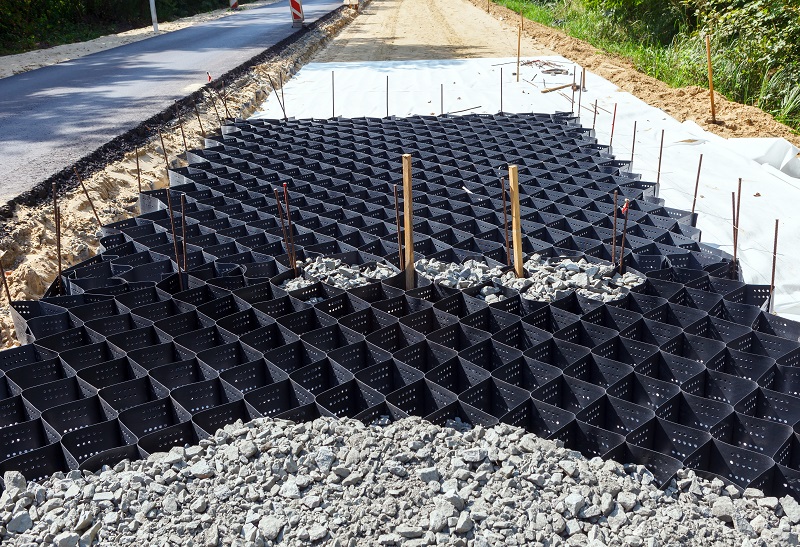 Geotextile supplier helps with road construction projects